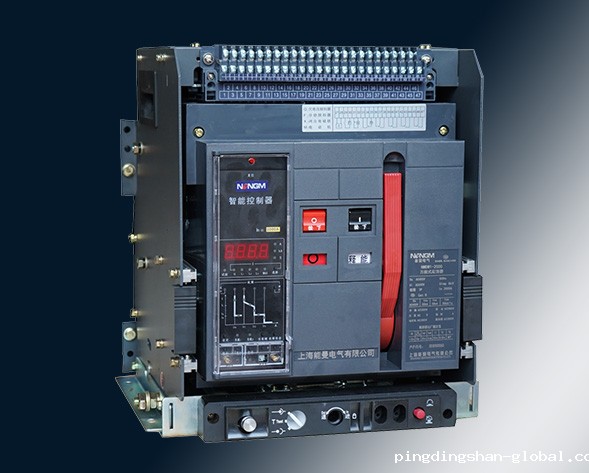 NMDW1系列智能型万能式断路器（以下简称断路器）适用于交流50Hz，额定电压400V、690V，额定电流为630A~6300A，主要在配电网络中用来分配电能和…